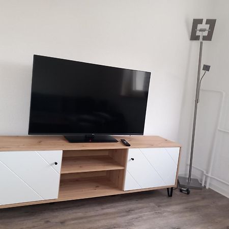 City Apartment Duisburg 1#Netflix &Wlan &Kingsize Bett &Kaffee Maschine & Central & 500M Innenhafen & 2 Min U Bahn 외부 사진